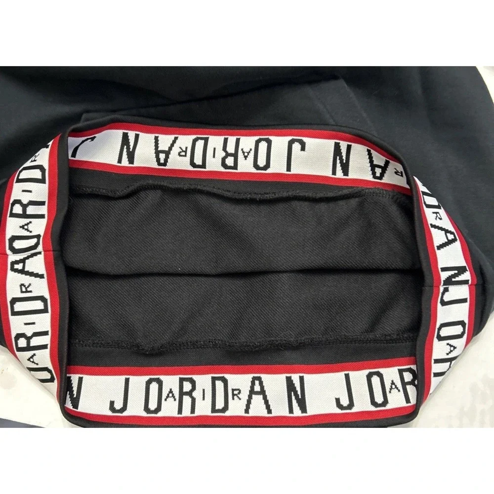 Mens AIR Jordan Sport Dri-FIT Pullover Hoodie Black/White Size M AR2252-010 NICE